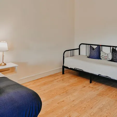 Rock Farm - Limehouse *