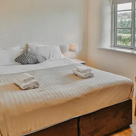 Rock Farm - Limehouse *