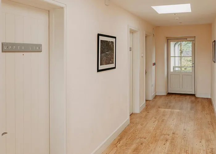 Гостевой дом Rock Farm - Limehouse *