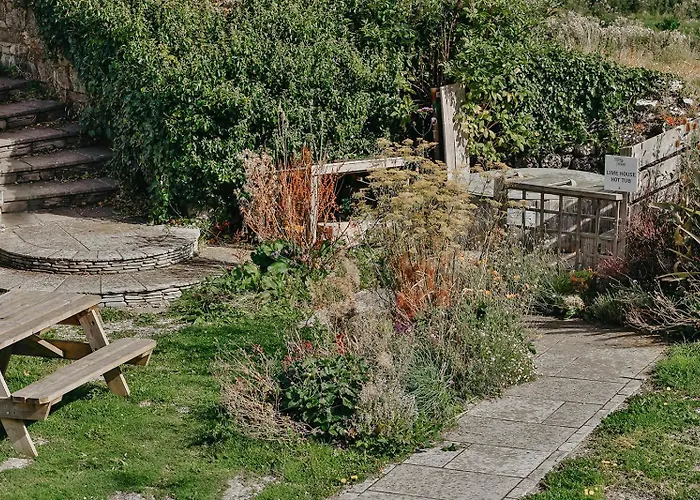 Rock Farm - Limehouse Слейн